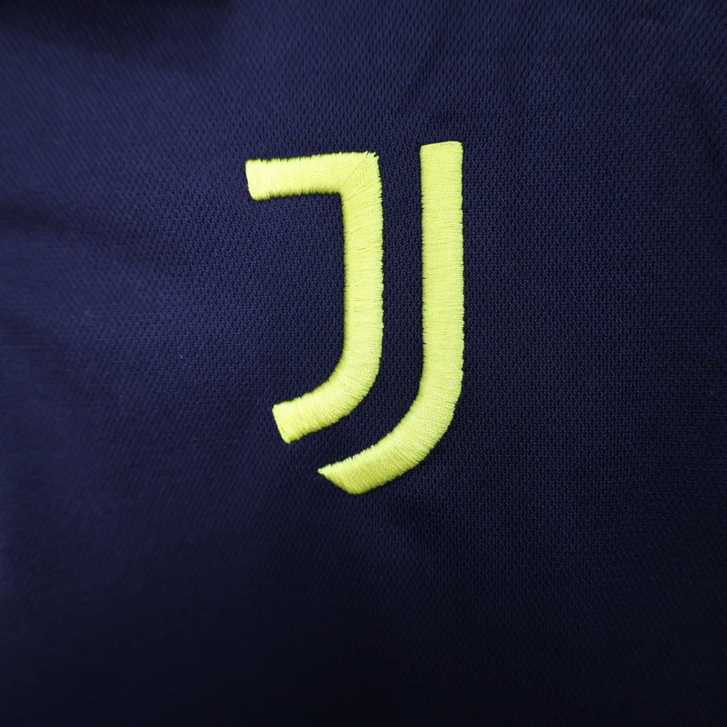 Camiseta Juventus Black  | Versión fan Polo