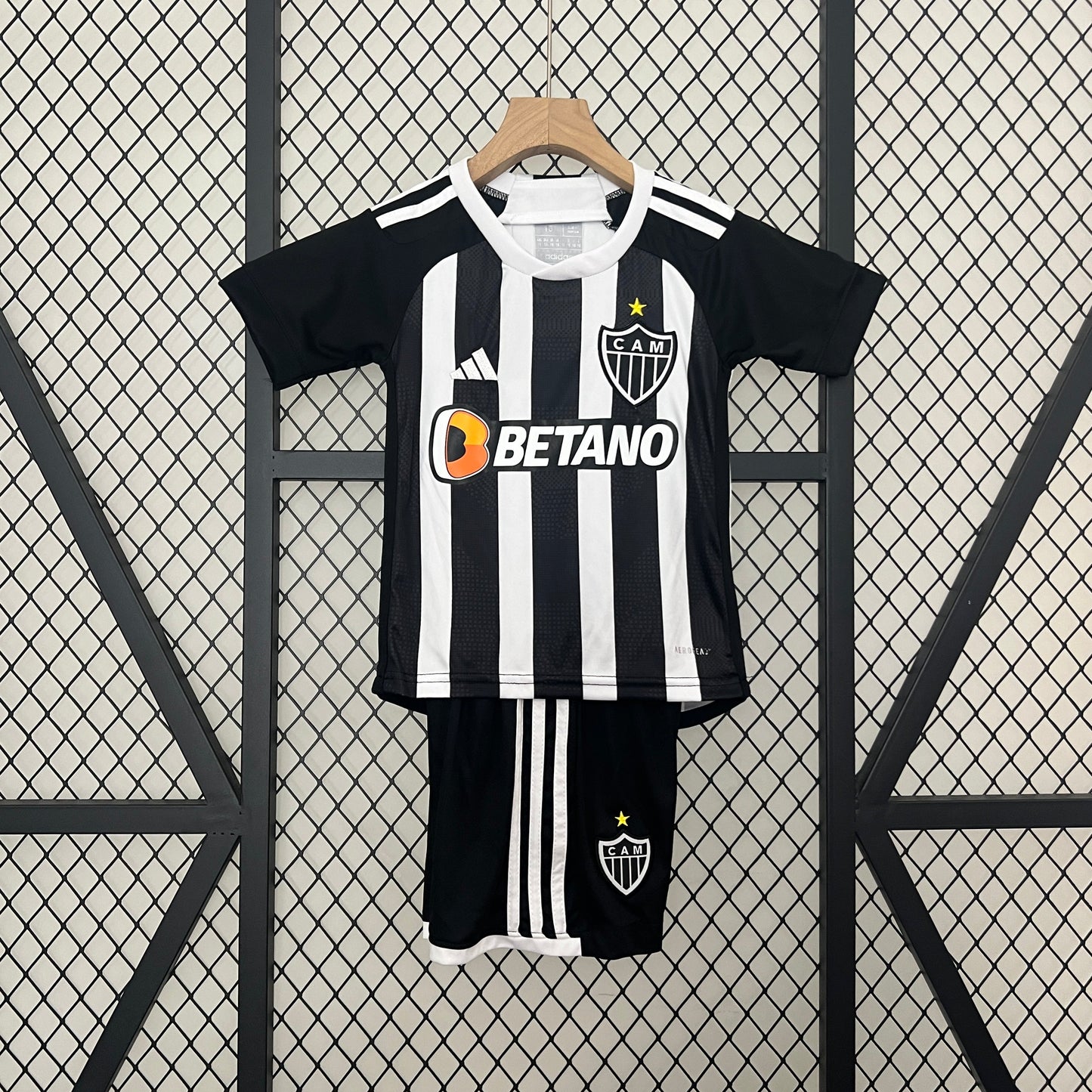 Conjunto niños Atletico Mineiro Local 2024/25